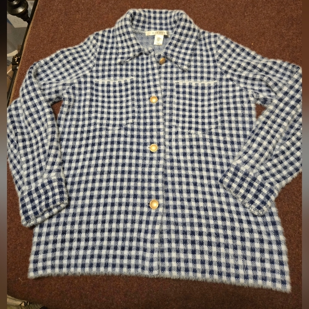 Max Studio Blue And White Fuzzy Shirt Jacket Size Medium NWOT